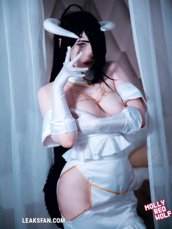 MollyRedWolf Albedo cosplay - 1