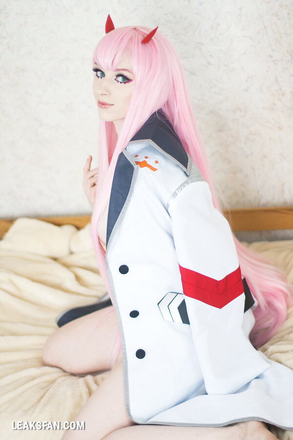 Lady Melamori - Zero Two - 14