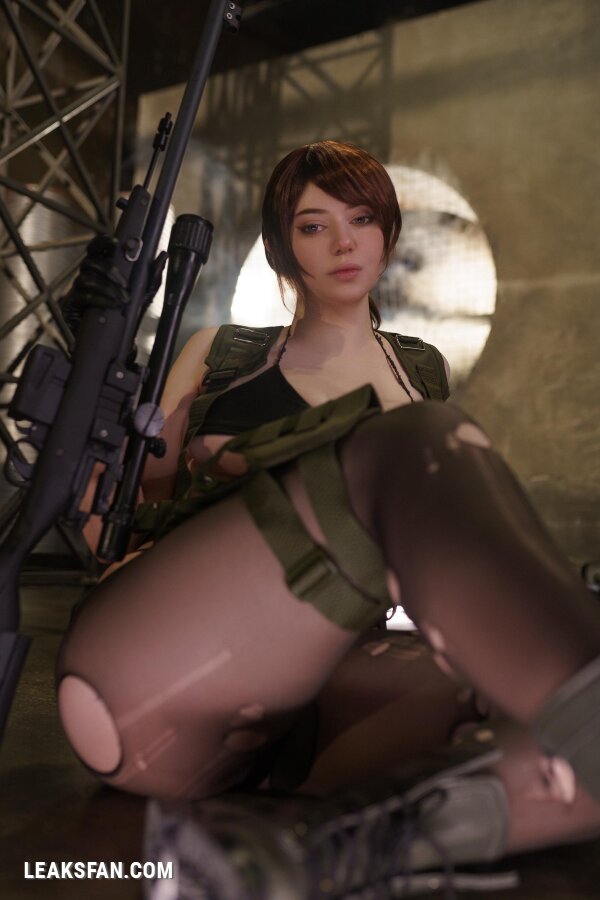 Alina Becker - Quiet (Metal Gear Solid) - 12