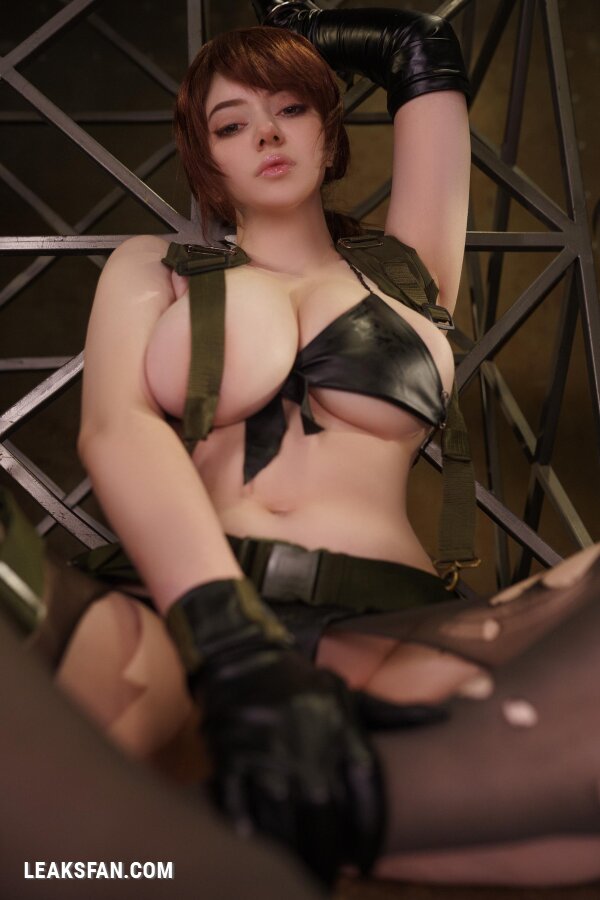 Alina Becker - Quiet (Metal Gear Solid) - 2