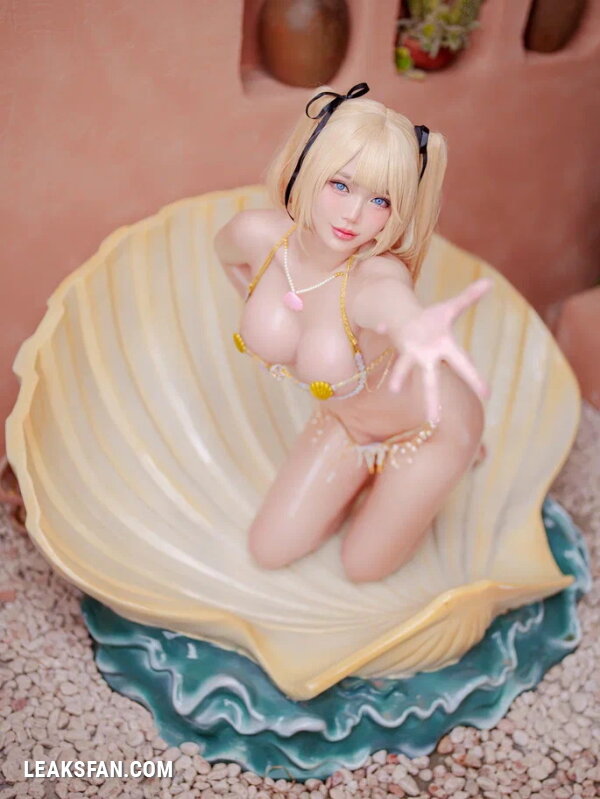 ZinieQ - Marie Rose - 37