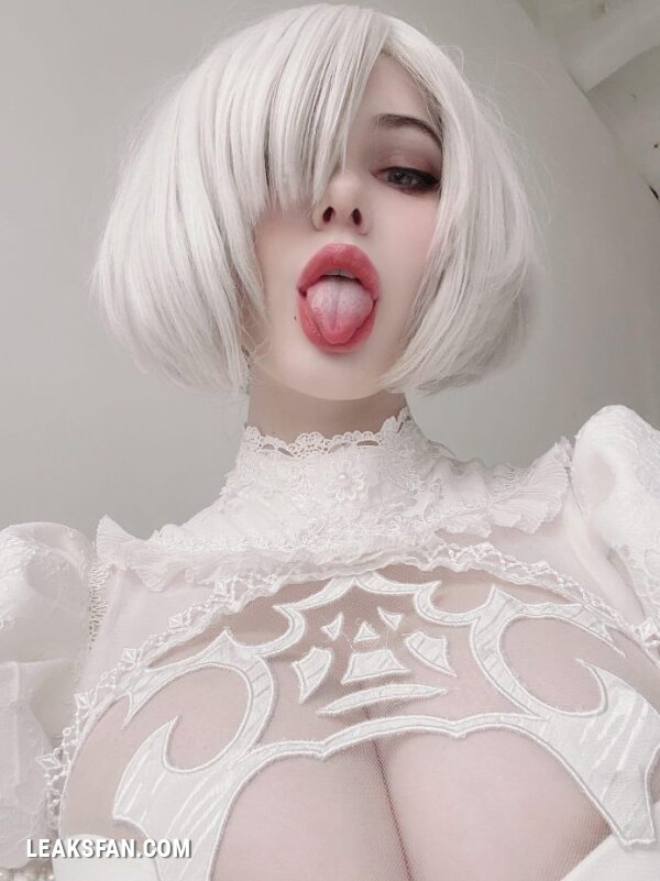 Alina Becker - 2B (Nier Autómata) - 35