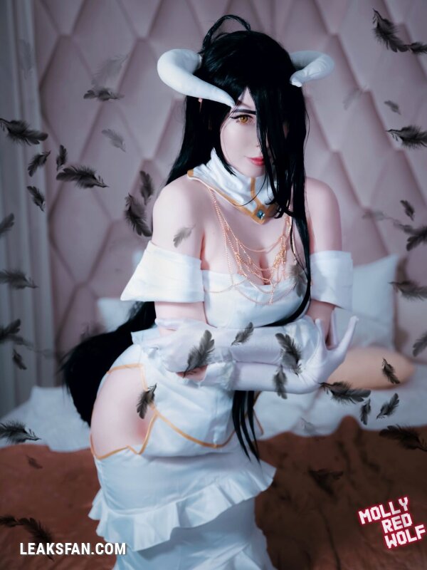 MollyRedWolf Albedo cosplay - 0