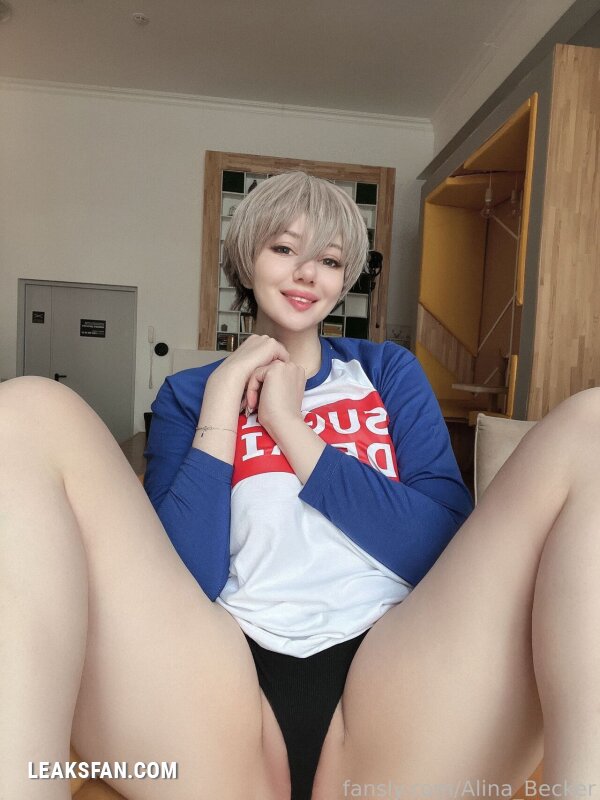 Alina Becker - Uzaki-chan - 7