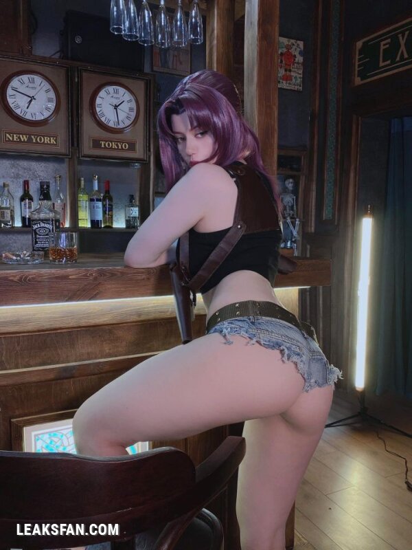 Alina Becker - Revy (Black Lagoon) - 33