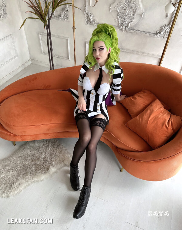 Kaya Nilson - Beetlejuice - 1