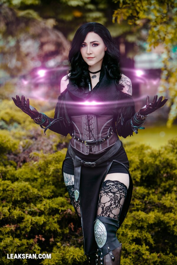 Luxlo Cosplay - Yennefer - 2