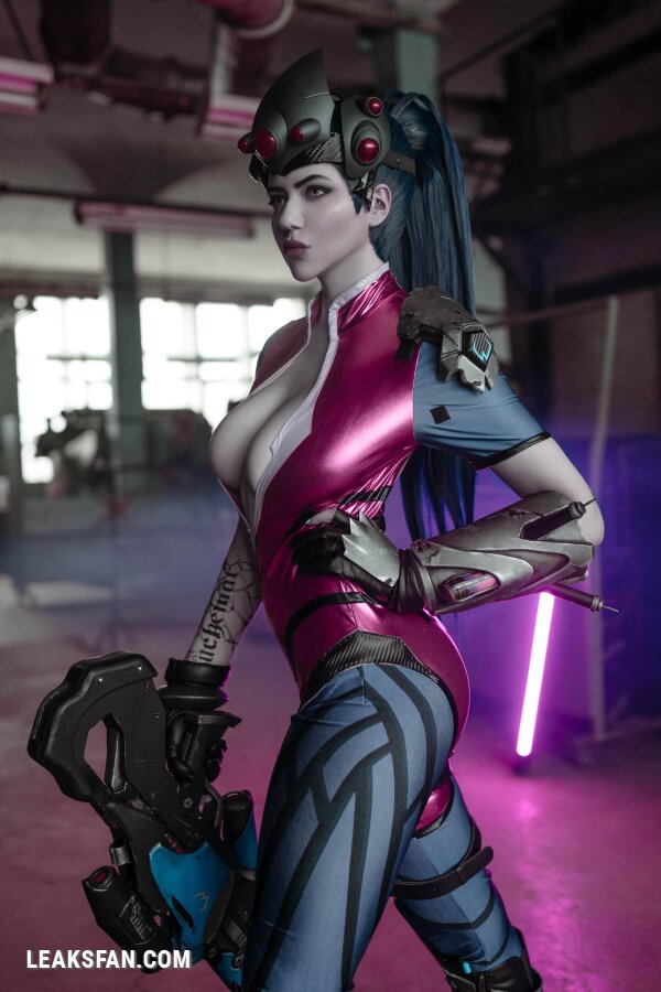 Alina Becker - Widowmaker x Tracer - 7