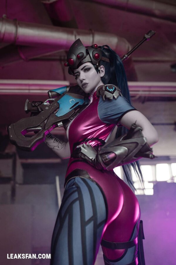 Alina Becker - Widowmaker x Tracer - 39