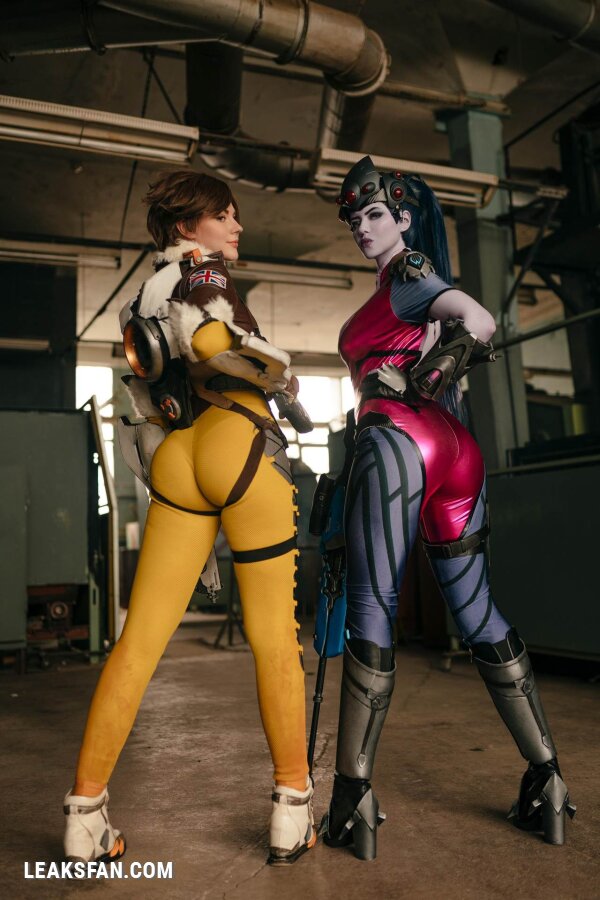 Alina Becker - Widowmaker x Tracer - 42