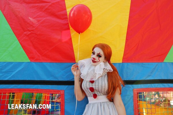 Holly Wolf - Pennywise - 0