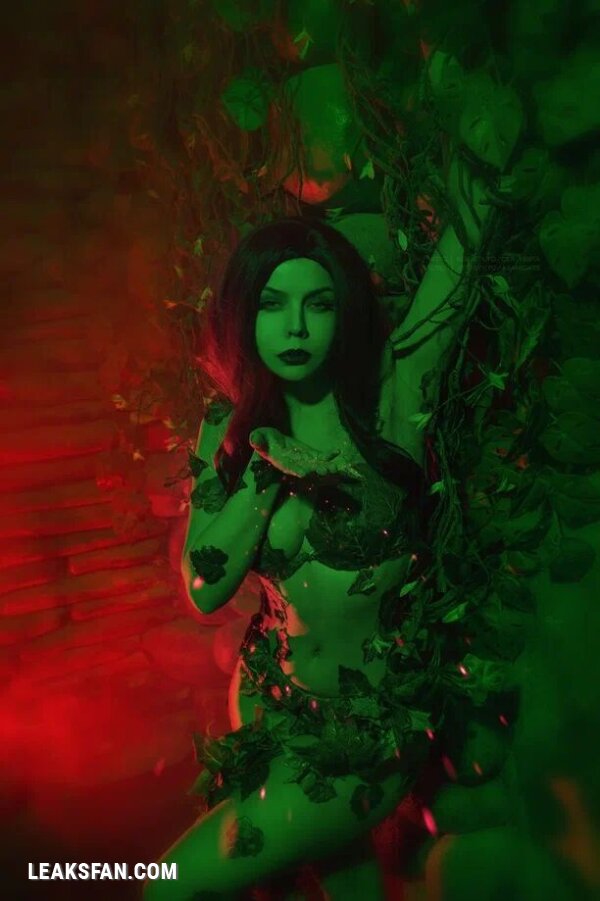 Asami Gate - Poison Ivy - 23