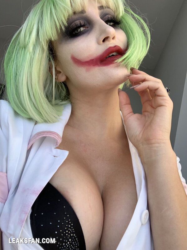 Holly Wolf - Joker - 1