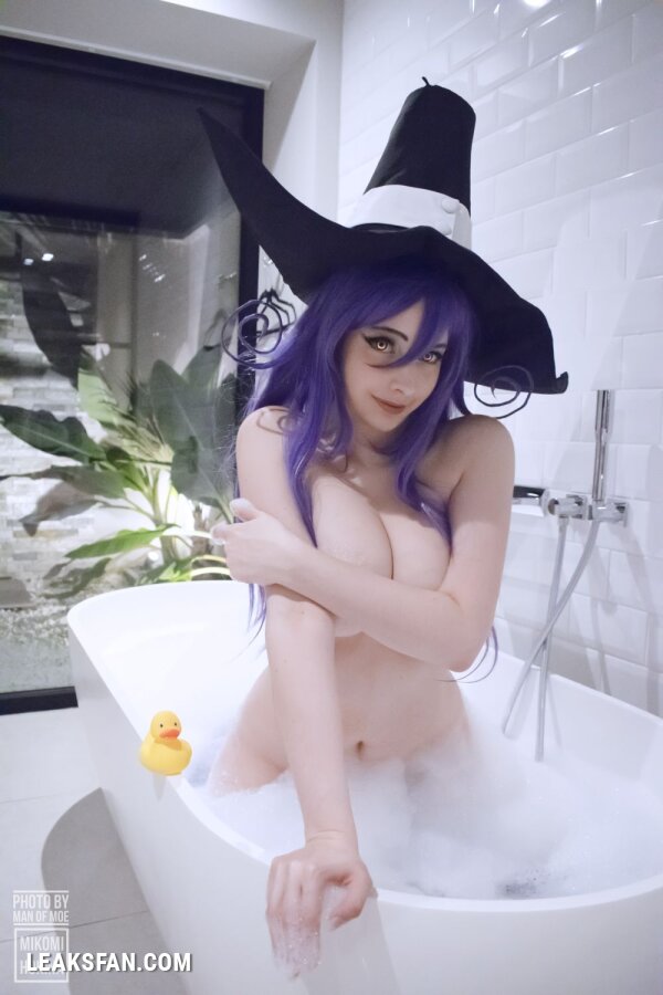 Mikomi Hokina - Blair Bathroom (Soul Eater) - 1