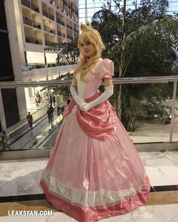 RolyatIsTaylor - Princess Peach - 10