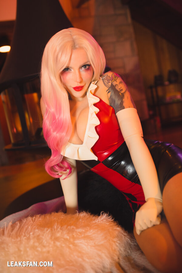 Katyuska Moonfox - Harley Quinn - 34