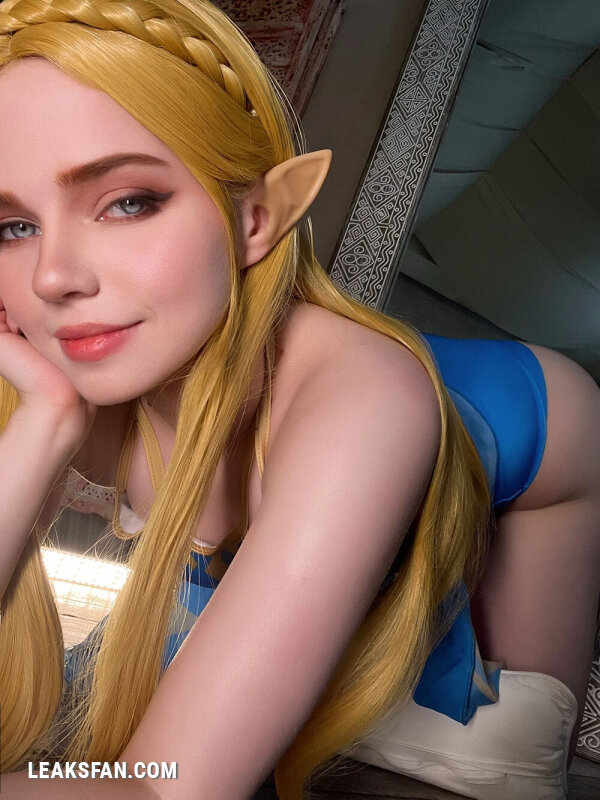 Ashen Reina - Zelda - 0