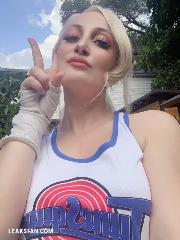 Holly Wolf - Lola Bunny - 18