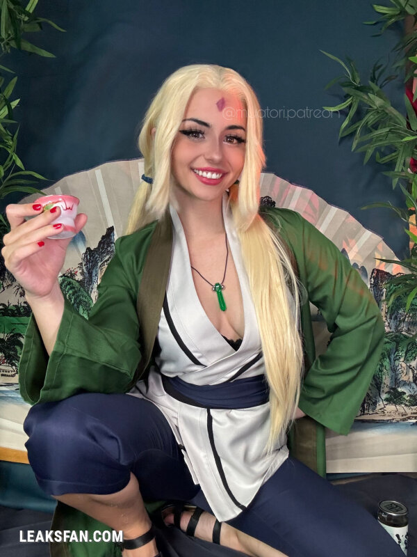 Muatori - Tsunade - 0