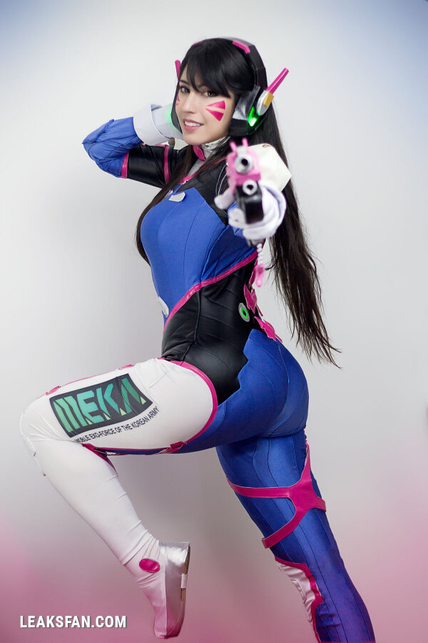 Danielle Vedovelli - D.Va - 7