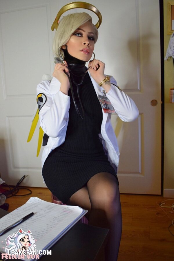 Felicia Vox - Doctor Ziegler - 45