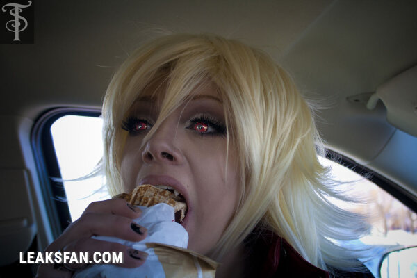 Seras Victoria (Hellsing) by Brittany Bors. - 0