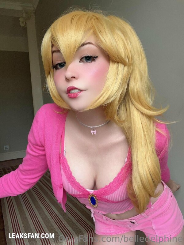 Belle Delphine - Princess Peach - 0