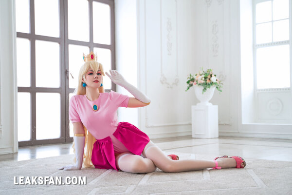 Anastasia Komori - Peach - 13