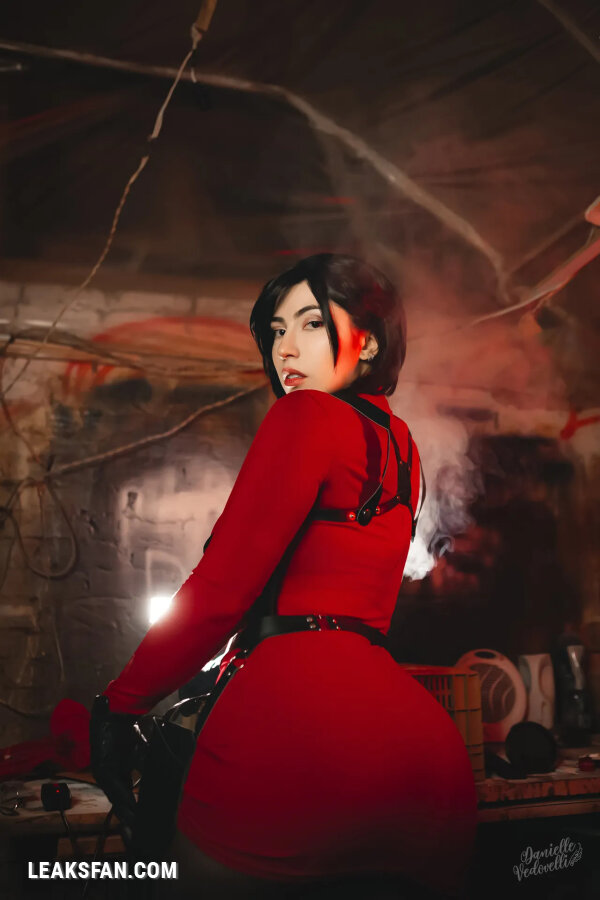 Danielle Vedovelli - Ada Wong - 17