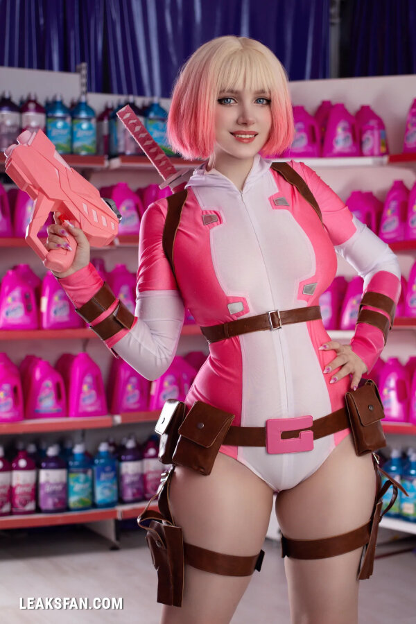 Ulichan - Gwenpool - 0