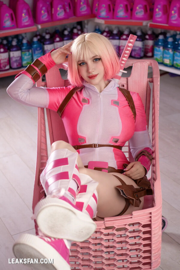 Ulichan - Gwenpool - 56