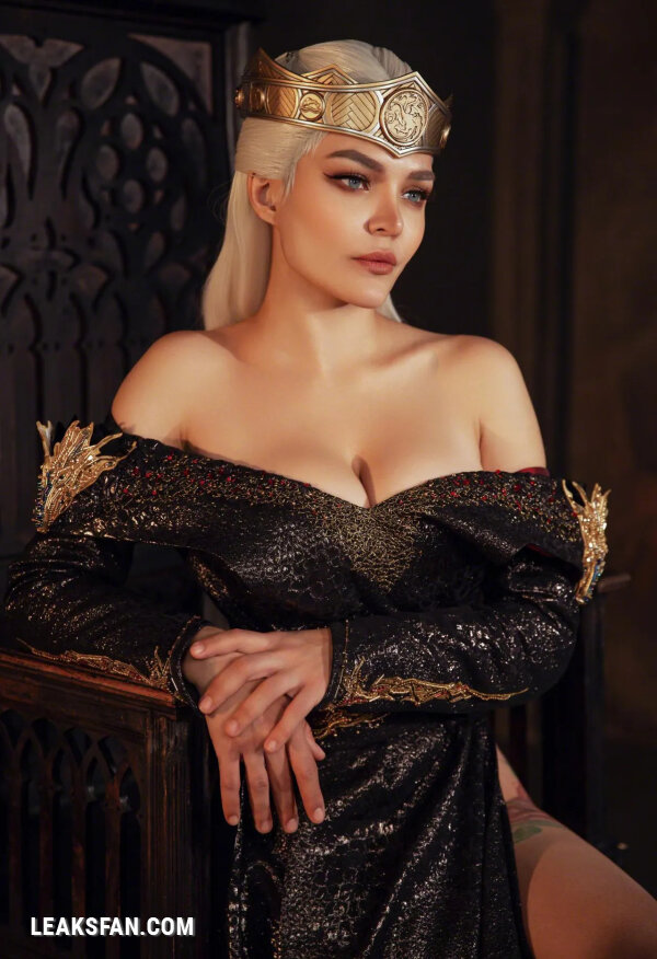 Kalinka Fox - Rhaenyra Targaryen - 2