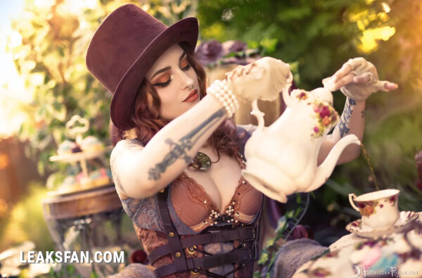 Forbidden Realm - Genevieve - The Mad Hatter (Alice in Wonderland) - 4