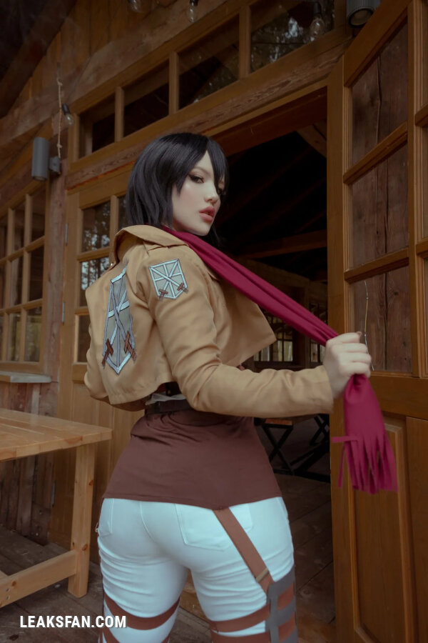 Mikasa Ackerman (Lada Lyumos) - 1