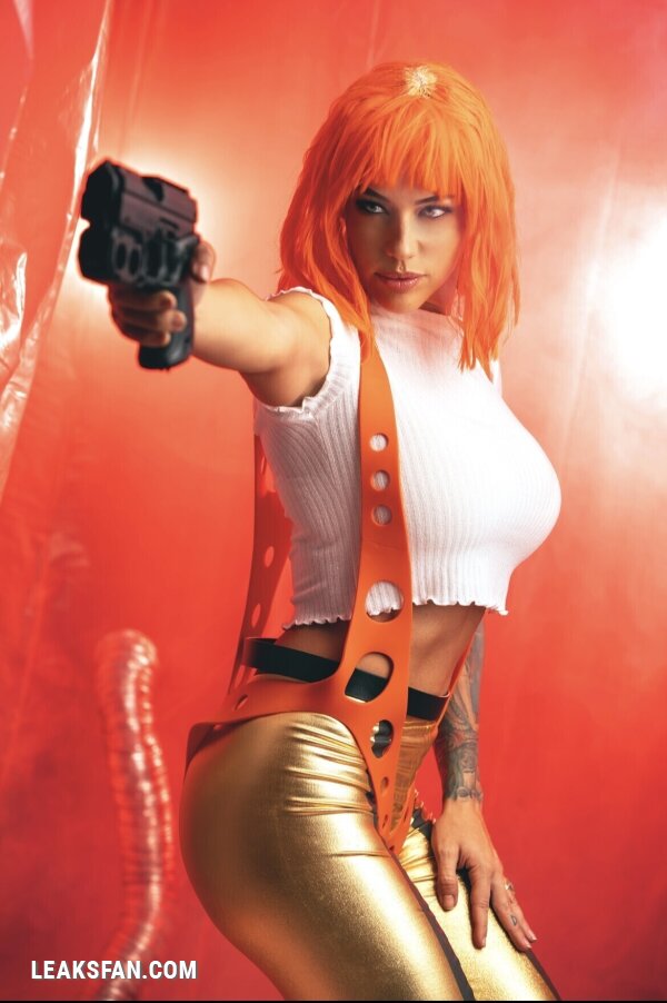 Alex Zedra - Leeloo - 1