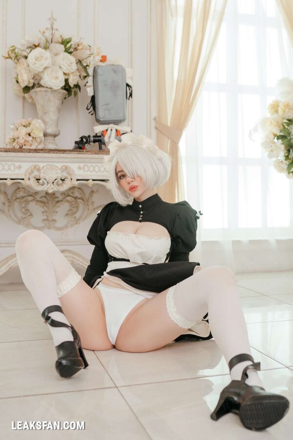 Alina Becker - 2B Maid - 9