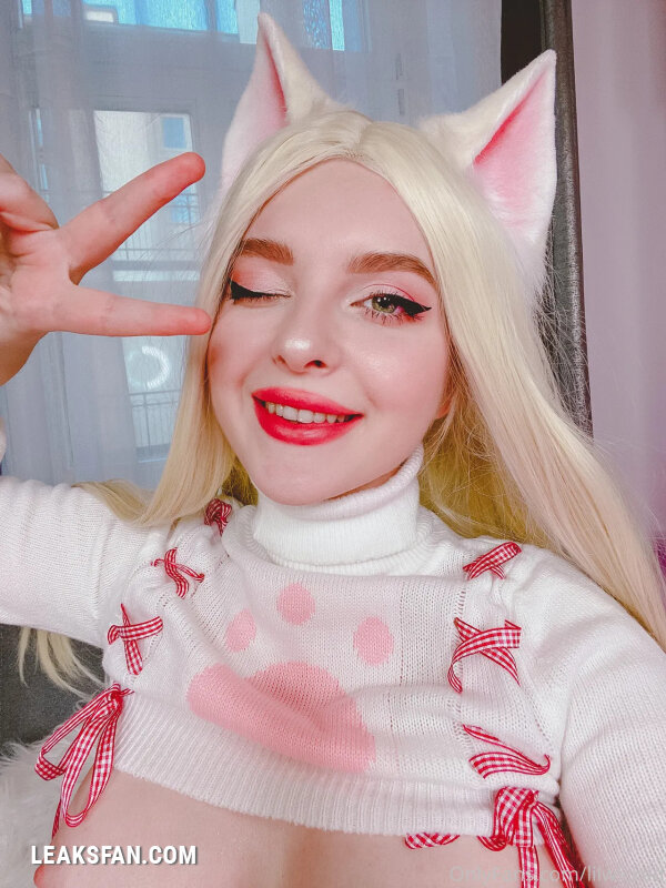 Little Wicked - KDA Ahri Selfies - 2