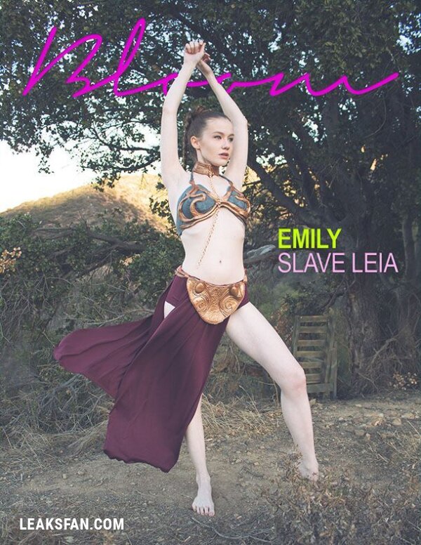 Emily Bloom is Slave Leia - 1