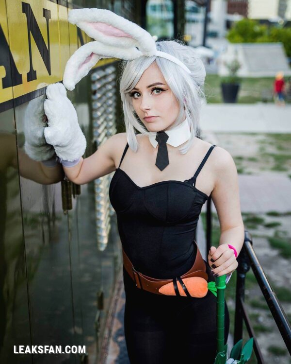 RolyatIsTaylor - Battle Bunny Riven - 0