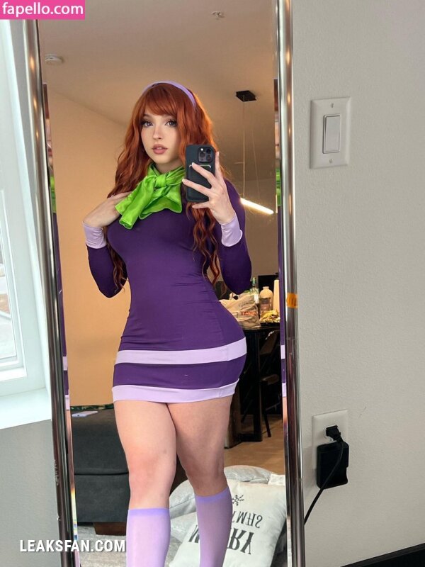 Miss Bri - Daphne Blake - 2