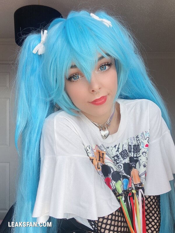 Kitsukanna - E-girl Miku - 0