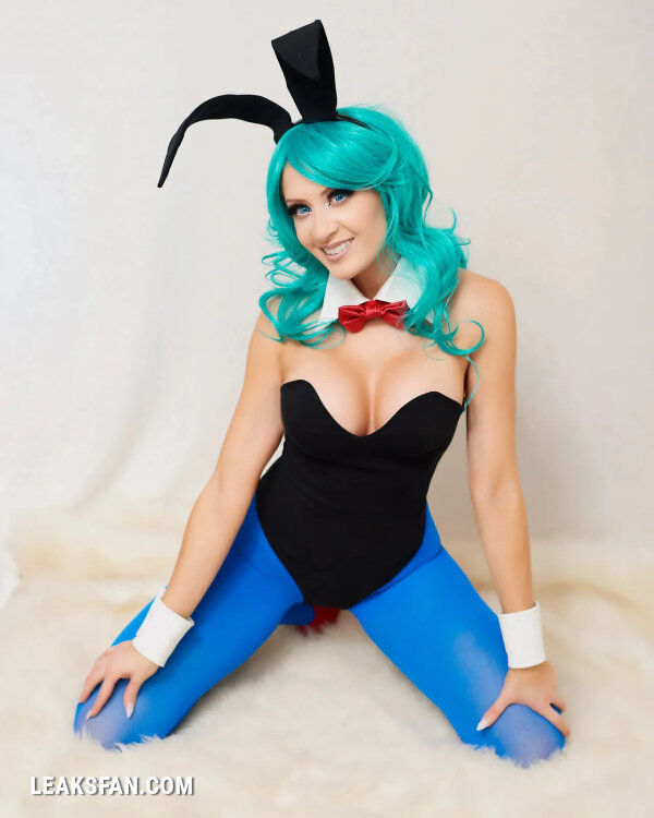 Kate Sarkissian - Bunny Bulma - 1