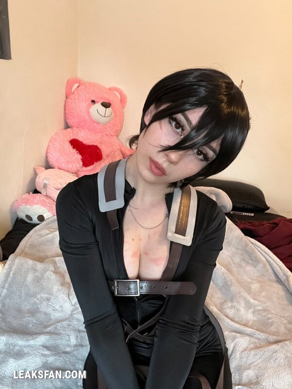 Gianna Hades - Mikasa - 2