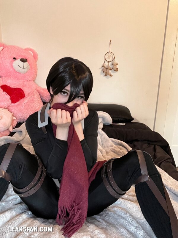 Gianna Hades - Mikasa - 2