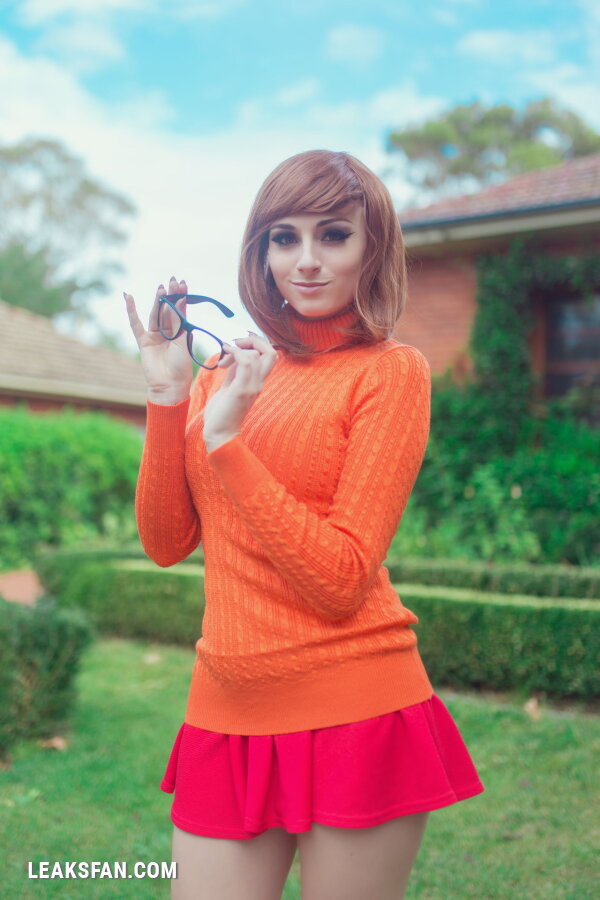 Kayla Erin as Velma Dinkley - 1