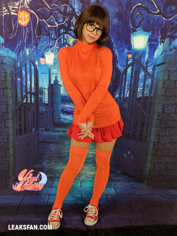 Velvet Valerina - Velma - 0