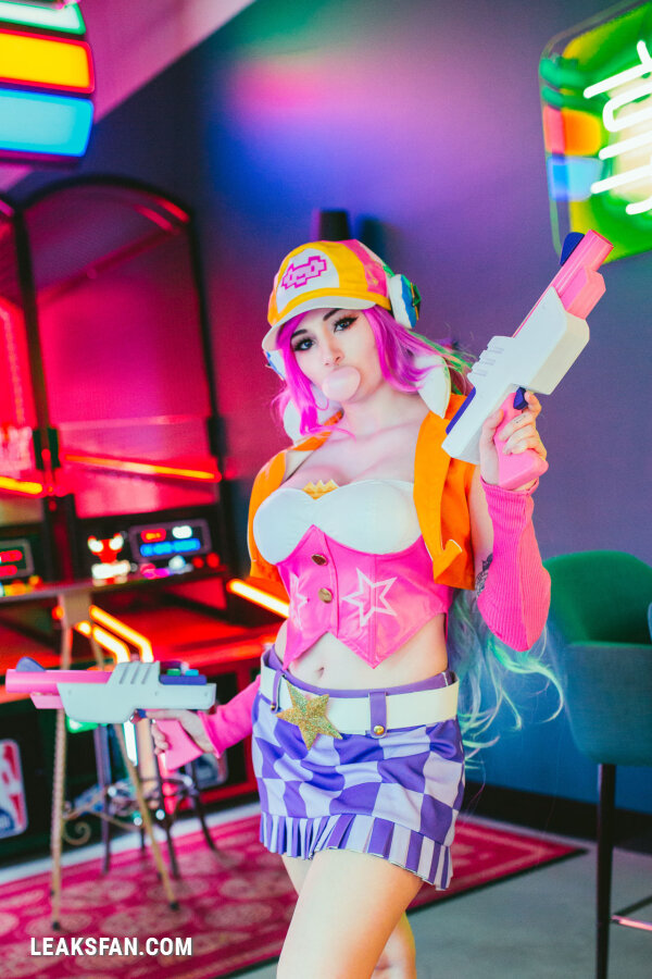 Kayla Erin - Arcade Miss Fortune - 2