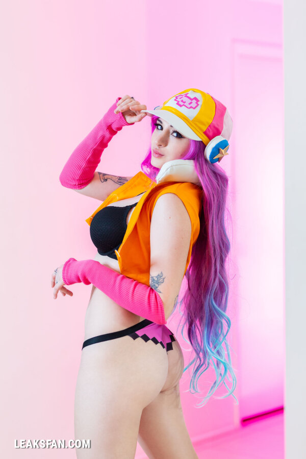 Kayla Erin - Arcade Miss Fortune - 1