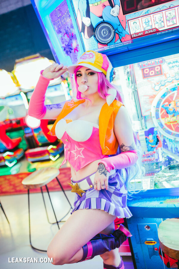 Kayla Erin - Arcade Miss Fortune - 1