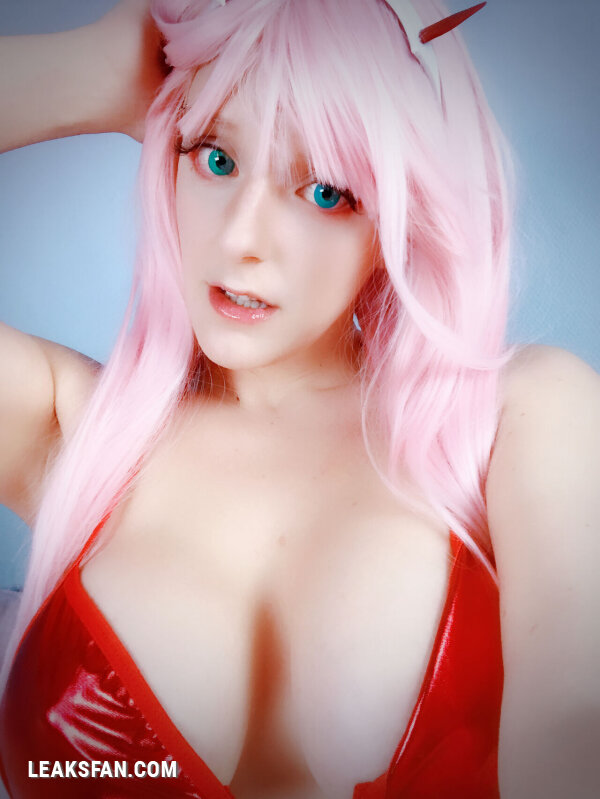 Vicki Valkyrie as Zero Two - 0